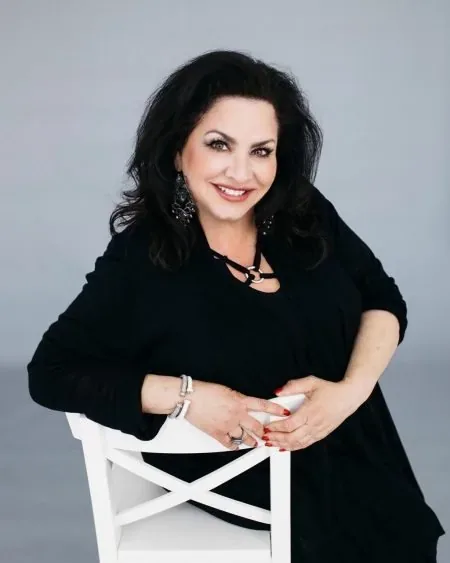 Debra Poger, Certified Laser Technician at Elemental Esthetics